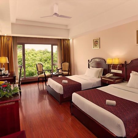Mayur Aaditya Resort 达尔瓦德 外观 照片