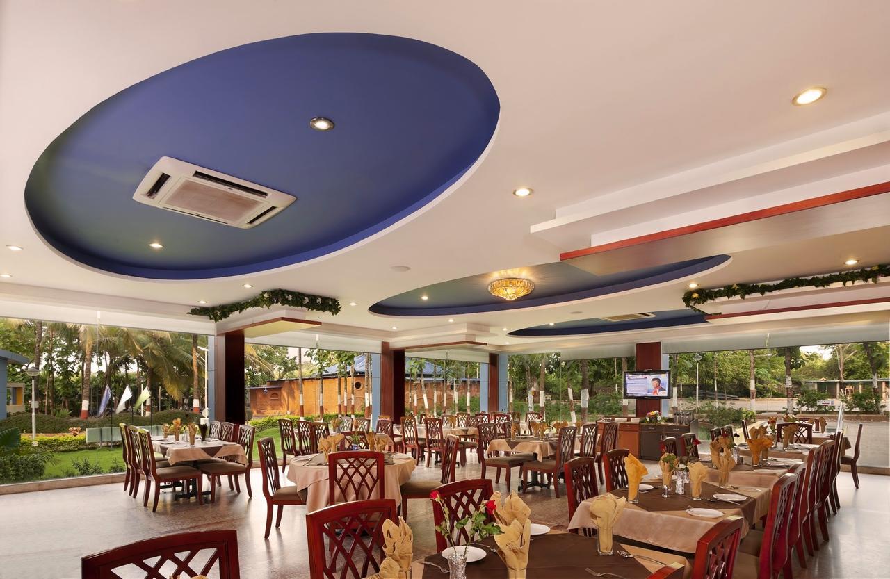 Mayur Aaditya Resort 达尔瓦德 外观 照片