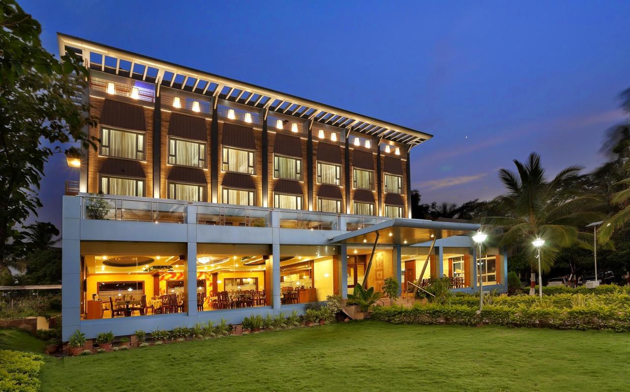 Mayur Aaditya Resort 达尔瓦德 外观 照片