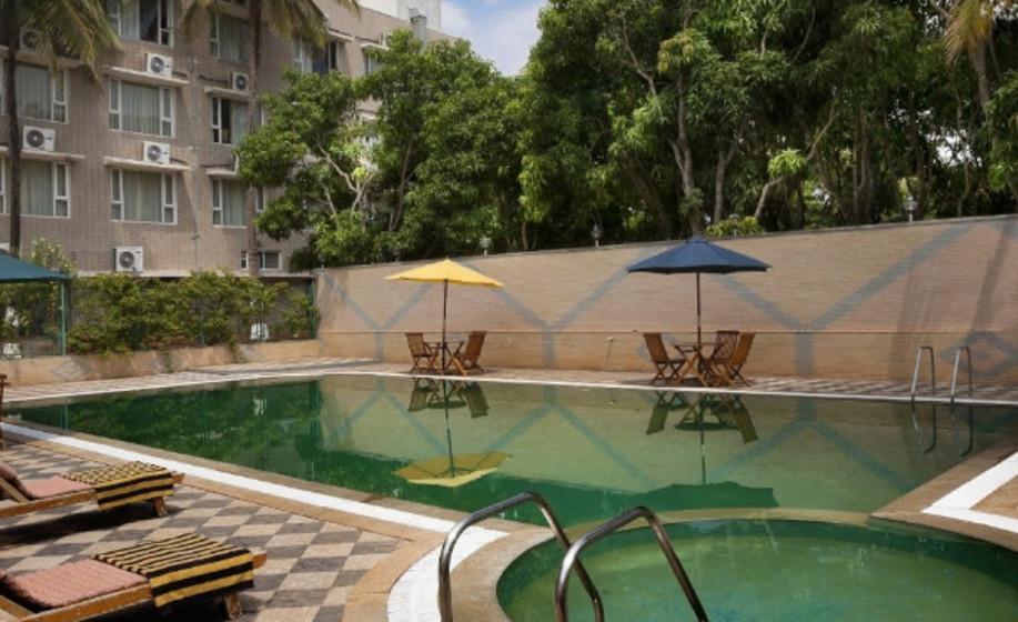 Mayur Aaditya Resort 达尔瓦德 外观 照片